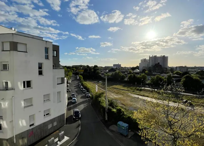 Studio Cosy - Au Pied Du Tram - Parking - Wifi